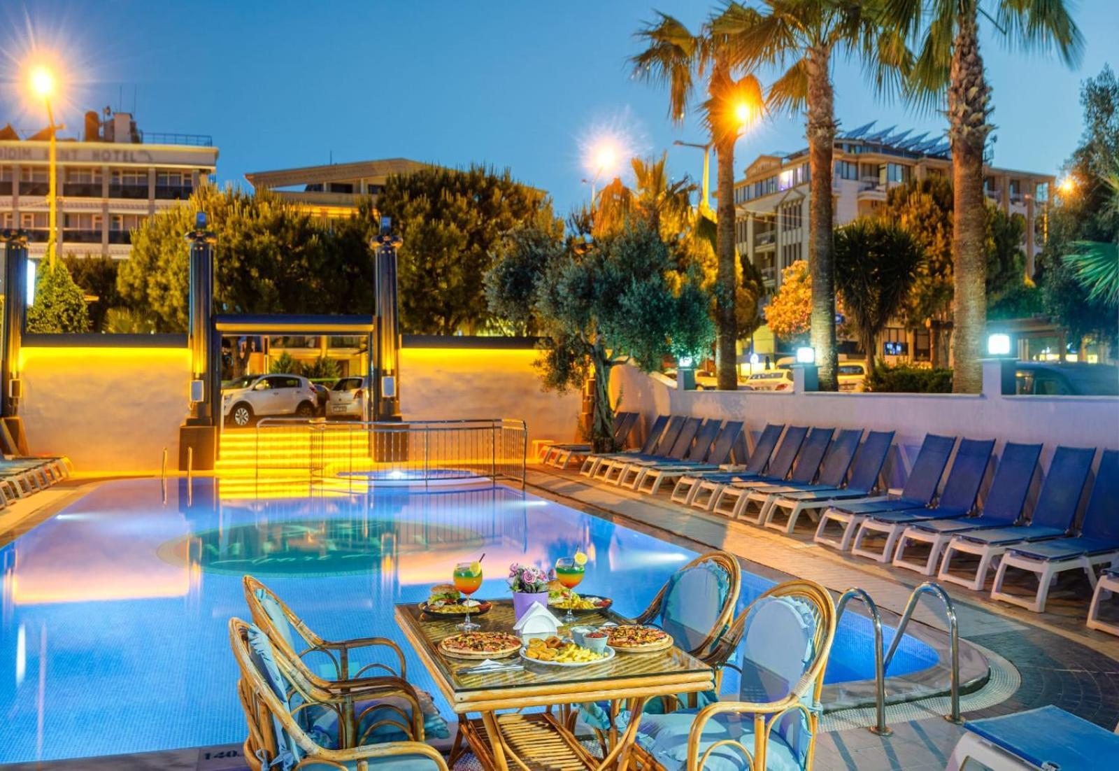 Mutlu Hotel Didim Exterior photo